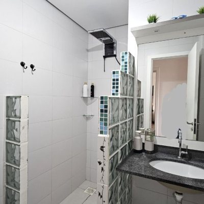 Apartamentos com 67m², 2 quartos, 1 suíte, 1 garagem, no bairro Areias em São José