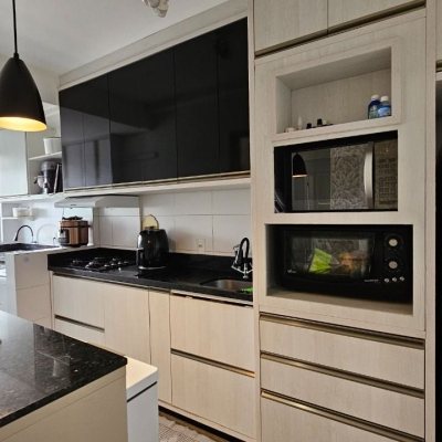 Apartamentos com 67m², 2 quartos, 1 suíte, 1 garagem, no bairro Areias em São José