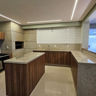 Apartamentos com 67m², 2 quartos, 1 suíte, 1 garagem, no bairro Areias em São José