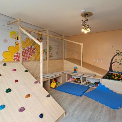 Apartamentos com 67m², 2 quartos, 1 suíte, 1 garagem, no bairro Areias em São José