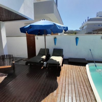 Casa em Condomínio com 267m², 5 quartos, 4 suítes, no bairro Cachoeira Do Bom Jesus em Florianópolis