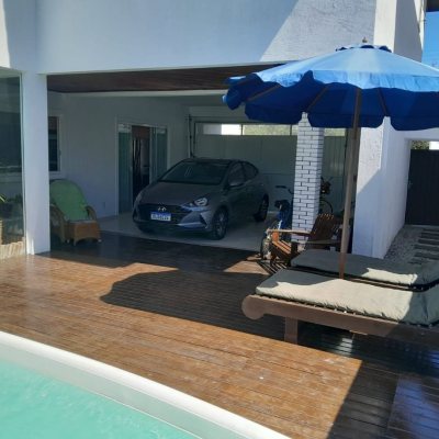Casa em Condomínio com 267m², 5 quartos, 4 suítes, no bairro Cachoeira Do Bom Jesus em Florianópolis