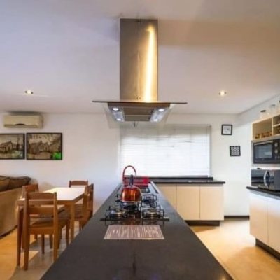 Casa Residencial com 290m², 3 quartos, 3 suítes, 5 garagens, no bairro Ratones em Florianópolis