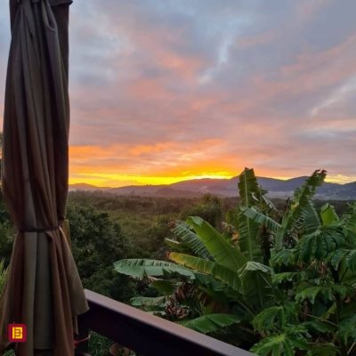 Casa Residencial com 290m², 3 quartos, 3 suítes, 5 garagens, no bairro Ratones em Florianópolis