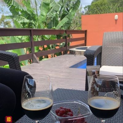 Casa Residencial com 290m², 3 quartos, 3 suítes, 5 garagens, no bairro Ratones em Florianópolis