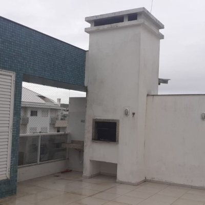 Cobertura com 252m², 4 quartos, 2 suítes, 2 garagens, no bairro Ingleses do Rio Vermelho em Florianópolis