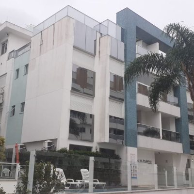 Cobertura com 252m², 4 quartos, 2 suítes, 2 garagens, no bairro Ingleses do Rio Vermelho em Florianópolis