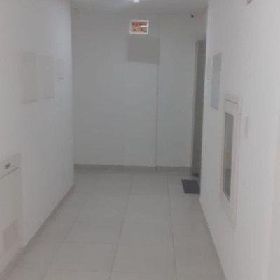 Cobertura com 252m², 4 quartos, 2 suítes, 2 garagens, no bairro Ingleses do Rio Vermelho em Florianópolis