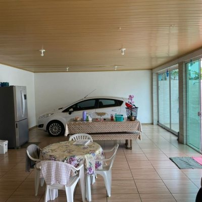 Casa Residencial com 162m², 2 quartos, 2 suítes, 6 garagens, no bairro Cachoeira Do Bom Jesus em Florianópolis