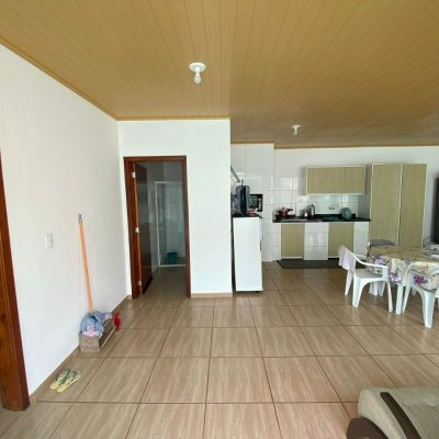 Casa Residencial com 162m², 2 quartos, 2 suítes, 6 garagens, no bairro Cachoeira Do Bom Jesus em Florianópolis
