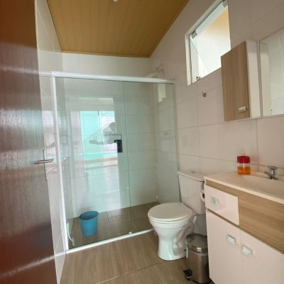 Casa Residencial com 162m², 2 quartos, 2 suítes, 6 garagens, no bairro Cachoeira Do Bom Jesus em Florianópolis