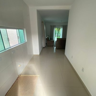 Casa Residencial com 162m², 2 quartos, 2 suítes, 6 garagens, no bairro Cachoeira Do Bom Jesus em Florianópolis