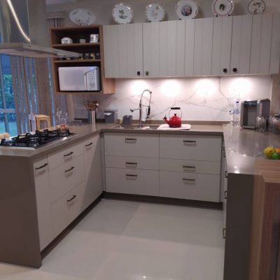 Casa Residencial com 190m², 3 quartos, 2 suítes, 3 garagens, no bairro Daniela em Florianópolis