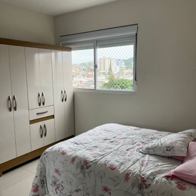 Apartamentos com 65m², 2 quartos, 1 suíte, 1 garagem, no bairro Ipiranga em São José