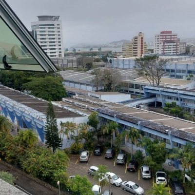 Sala com 76m², 1 garagem, no bairro Centro em Florianópolis