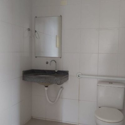 Sala com 76m², 1 garagem, no bairro Centro em Florianópolis