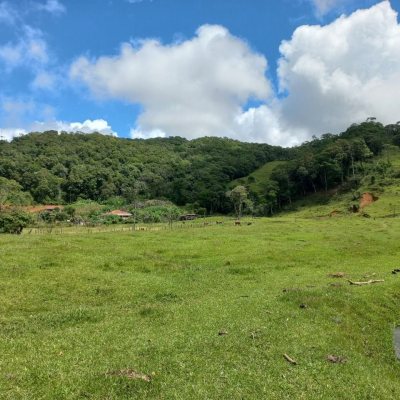 Terrenos Residenciais com 11000m², no bairro Fazenda em Águas Mornas