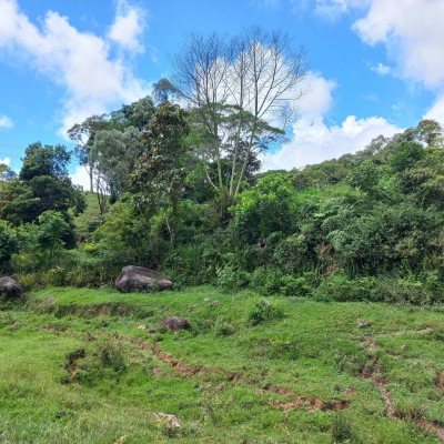 Terrenos Residenciais com 11000m², no bairro Fazenda em Águas Mornas