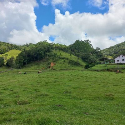 Terrenos Residenciais com 11000m², no bairro Fazenda em Águas Mornas