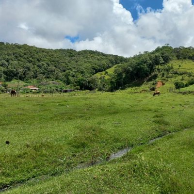 Terrenos Residenciais com 11000m², no bairro Fazenda em Águas Mornas