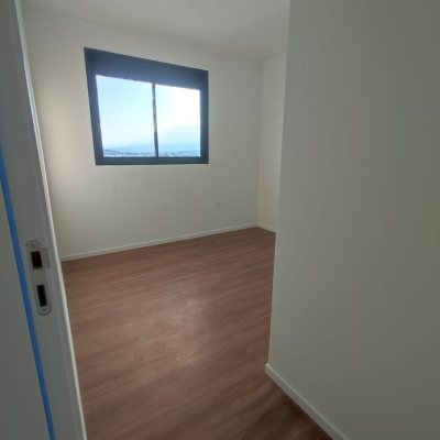 Apartamentos com 75m², 3 quartos, 1 suíte, 1 garagem, no bairro Areias em São José