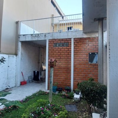Pousada com 255m², 8 quartos, 2 garagens, no bairro Lagoa Da Conceição em Florianópolis
