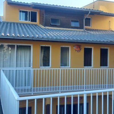 Pousada com 255m², 8 quartos, 2 garagens, no bairro Lagoa Da Conceição em Florianópolis