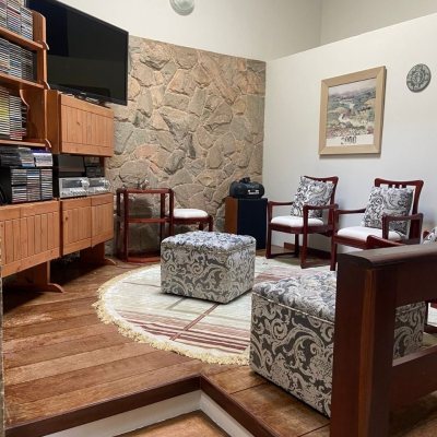 Casa Residencial com 260m², 4 quartos, 2 suítes, 2 garagens, no bairro Itaguaçu em Florianópolis