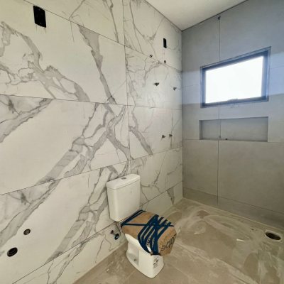 Casa Residencial com 184m², 3 quartos, 3 suítes, no bairro Lagoa Da Conceição em Florianópolis