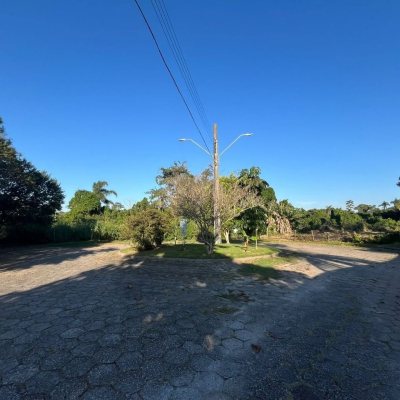 Casa Residencial com 184m², 3 quartos, 3 suítes, no bairro Lagoa Da Conceição em Florianópolis