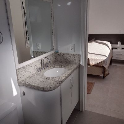 Apartamentos com 96m², 3 quartos, 1 suíte, 2 garagens, no bairro Canasvieiras em Florianópolis