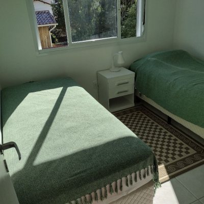 Apartamentos com 96m², 3 quartos, 1 suíte, 2 garagens, no bairro Canasvieiras em Florianópolis