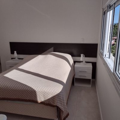 Apartamentos com 96m², 3 quartos, 1 suíte, 2 garagens, no bairro Canasvieiras em Florianópolis