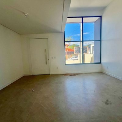 Casa Residencial com 179m², 3 quartos, 3 suítes, no bairro Lagoa Da Conceição em Florianópolis