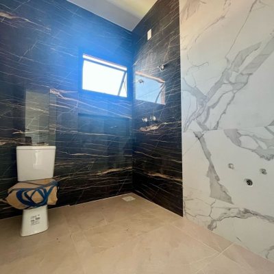 Casa Residencial com 179m², 3 quartos, 3 suítes, no bairro Lagoa Da Conceição em Florianópolis