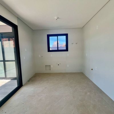 Casa Residencial com 179m², 3 quartos, 3 suítes, no bairro Lagoa Da Conceição em Florianópolis