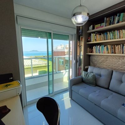 Cobertura com 237m², 3 quartos, 3 suítes, 1 garagem, no bairro Açores em Florianópolis