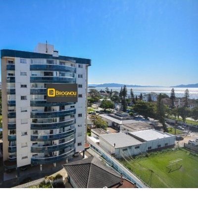 Apartamentos com 120m², 3 quartos, 1 suíte, 1 garagem, no bairro Estreito em Florianópolis