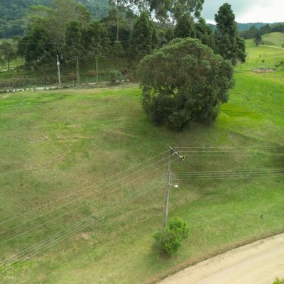 Terrenos Residenciais com 807m², no bairro Invernadinha em Rancho Queimado
