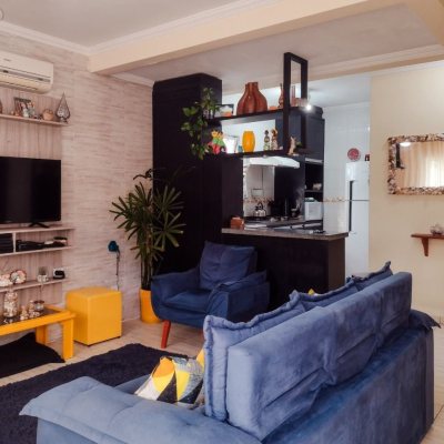 Casa Residencial com 120m², 3 quartos, 1 suíte, 1 garagem, no bairro Cachoeira Do Bom Jesus em Florianópolis