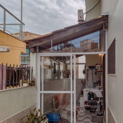 Casa Residencial com 120m², 3 quartos, 1 suíte, 1 garagem, no bairro Cachoeira Do Bom Jesus em Florianópolis