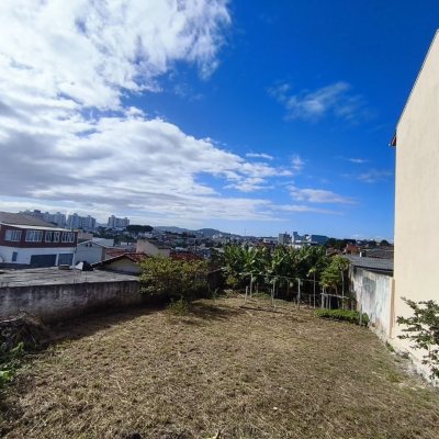Terrenos Residenciais com 342m², no bairro Jardim Atlântico em Florianópolis