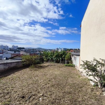 Terrenos Residenciais com 342m², no bairro Jardim Atlântico em Florianópolis