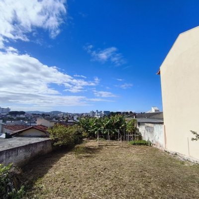 Terrenos Residenciais com 342m², no bairro Jardim Atlântico em Florianópolis