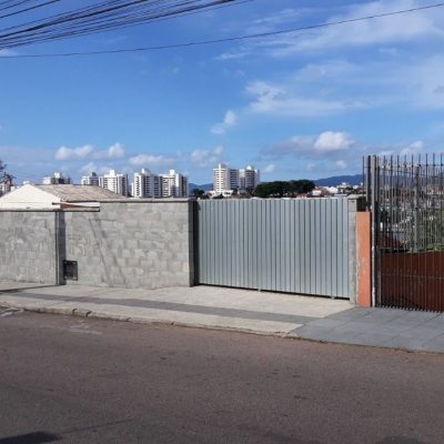 Terrenos Residenciais com 342m², no bairro Jardim Atlântico em Florianópolis