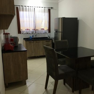 Sobrado Residencial com 85m², 2 quartos, 1 garagem, no bairro Ingleses em Florianópolis
