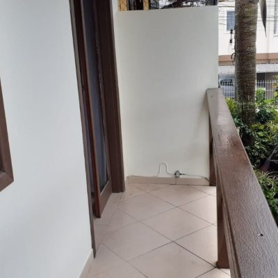 Sobrado Residencial com 85m², 2 quartos, 1 garagem, no bairro Ingleses em Florianópolis