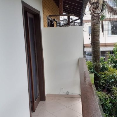 Sobrado Residencial com 85m², 2 quartos, 1 garagem, no bairro Ingleses em Florianópolis