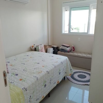 Cobertura com 95m², 2 quartos, 1 suíte, 2 garagens, no bairro Açores em Florianópolis