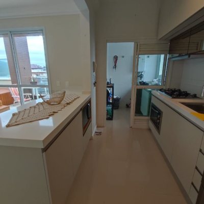 Cobertura com 95m², 2 quartos, 1 suíte, 2 garagens, no bairro Açores em Florianópolis